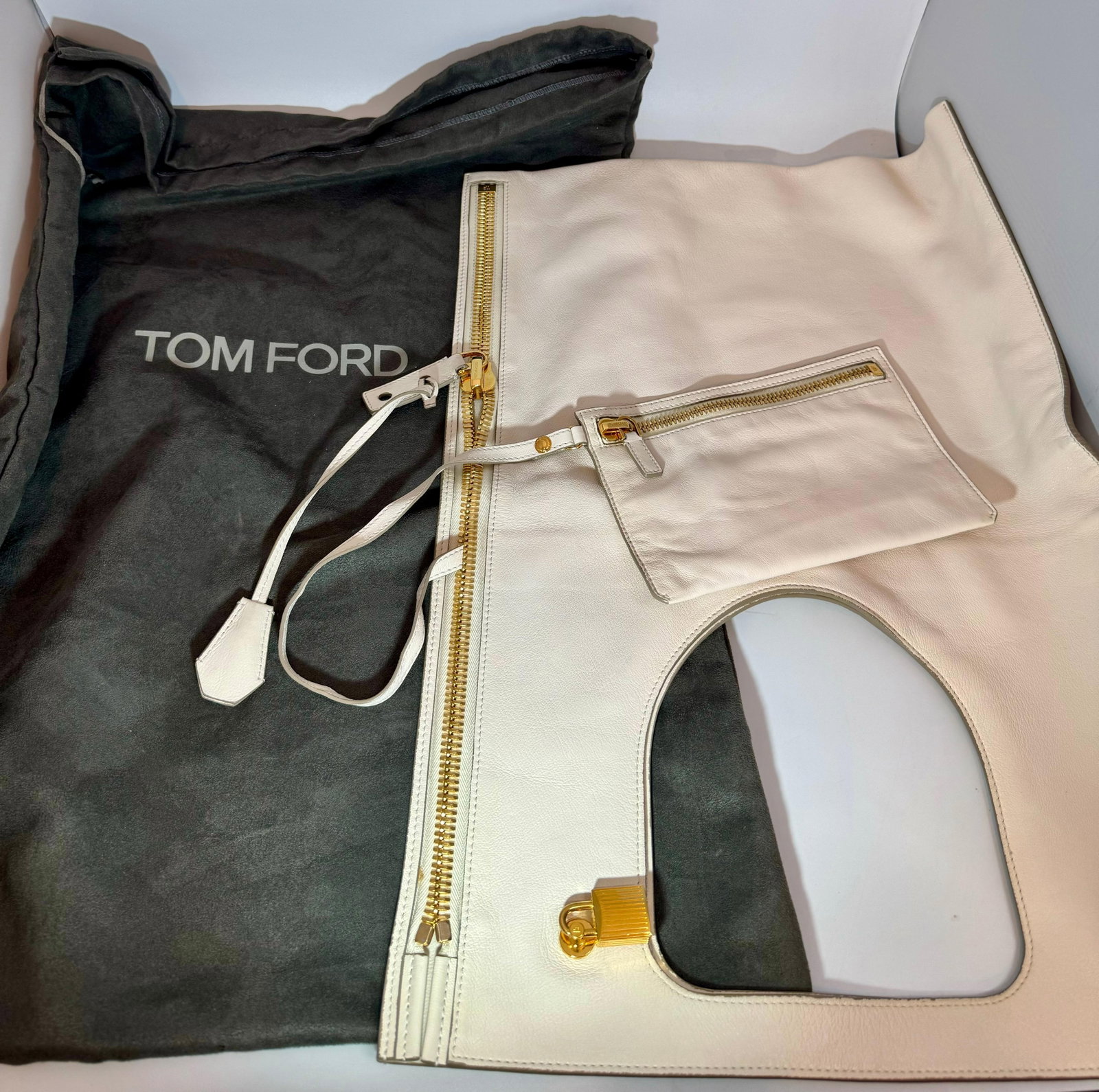 Authentic TOM FORD Alix flat tote Shoulder bag , ALIX Leather Handbag White, New - 10