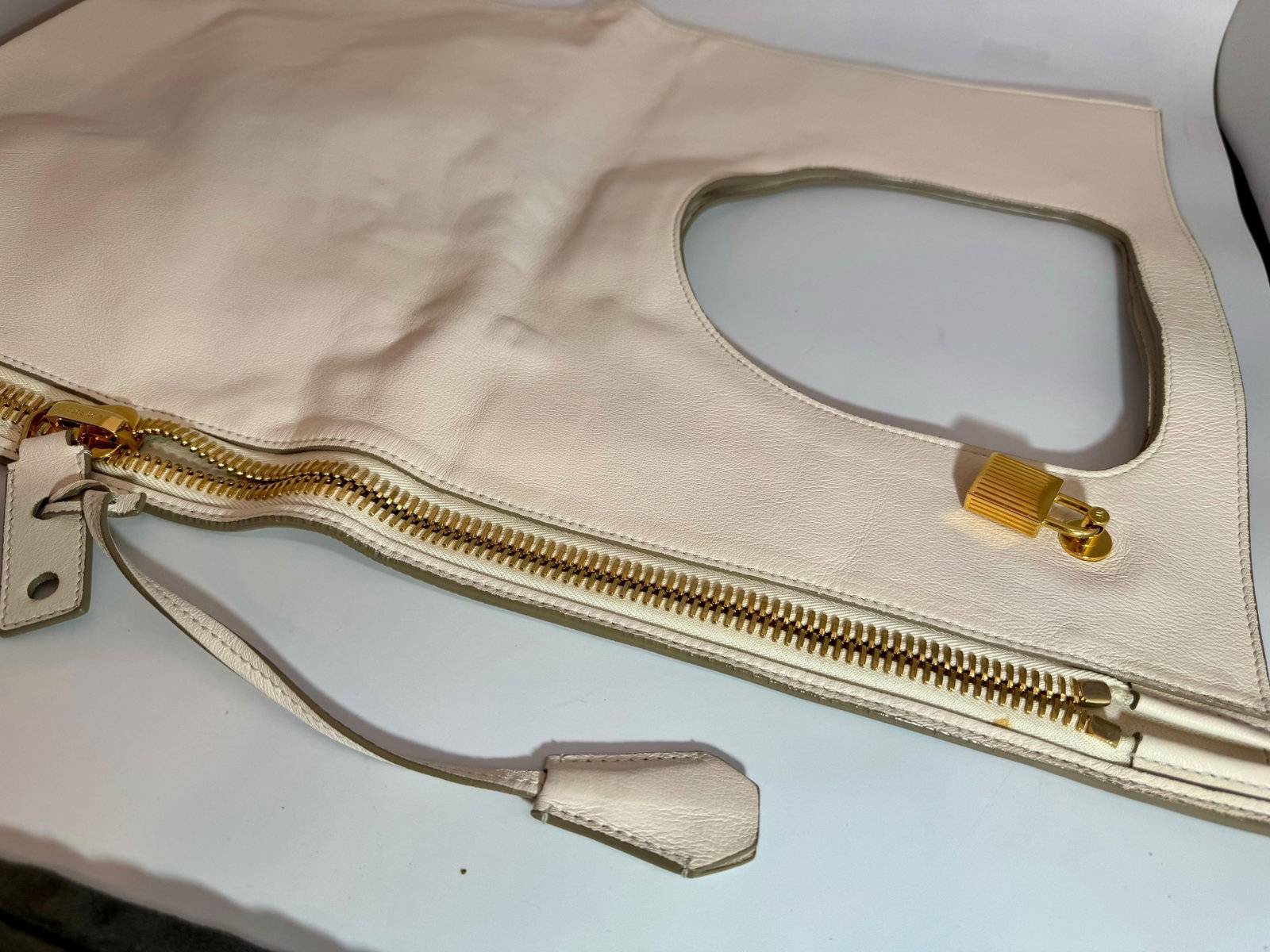 Authentic TOM FORD Alix flat tote Shoulder bag , ALIX Leather Handbag White, New - 9