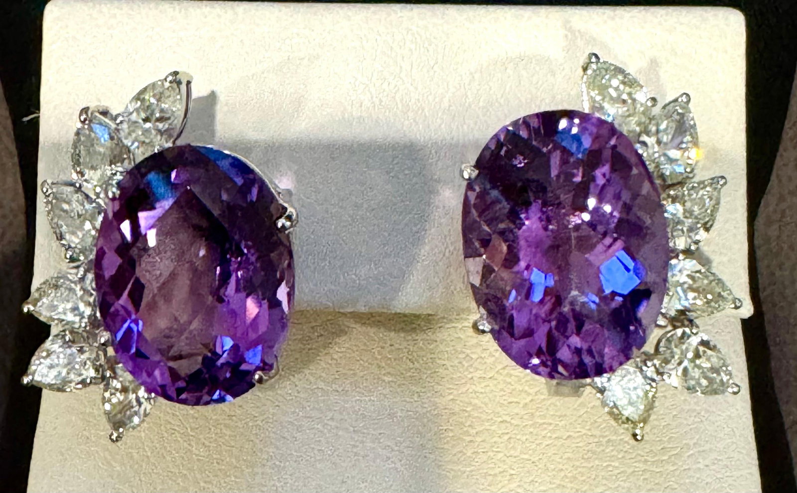 22 Ct Natural Amethyst & 3.60 Ct Pear shape Diamond Stud Earrings, 14KWG, A Pair - 8