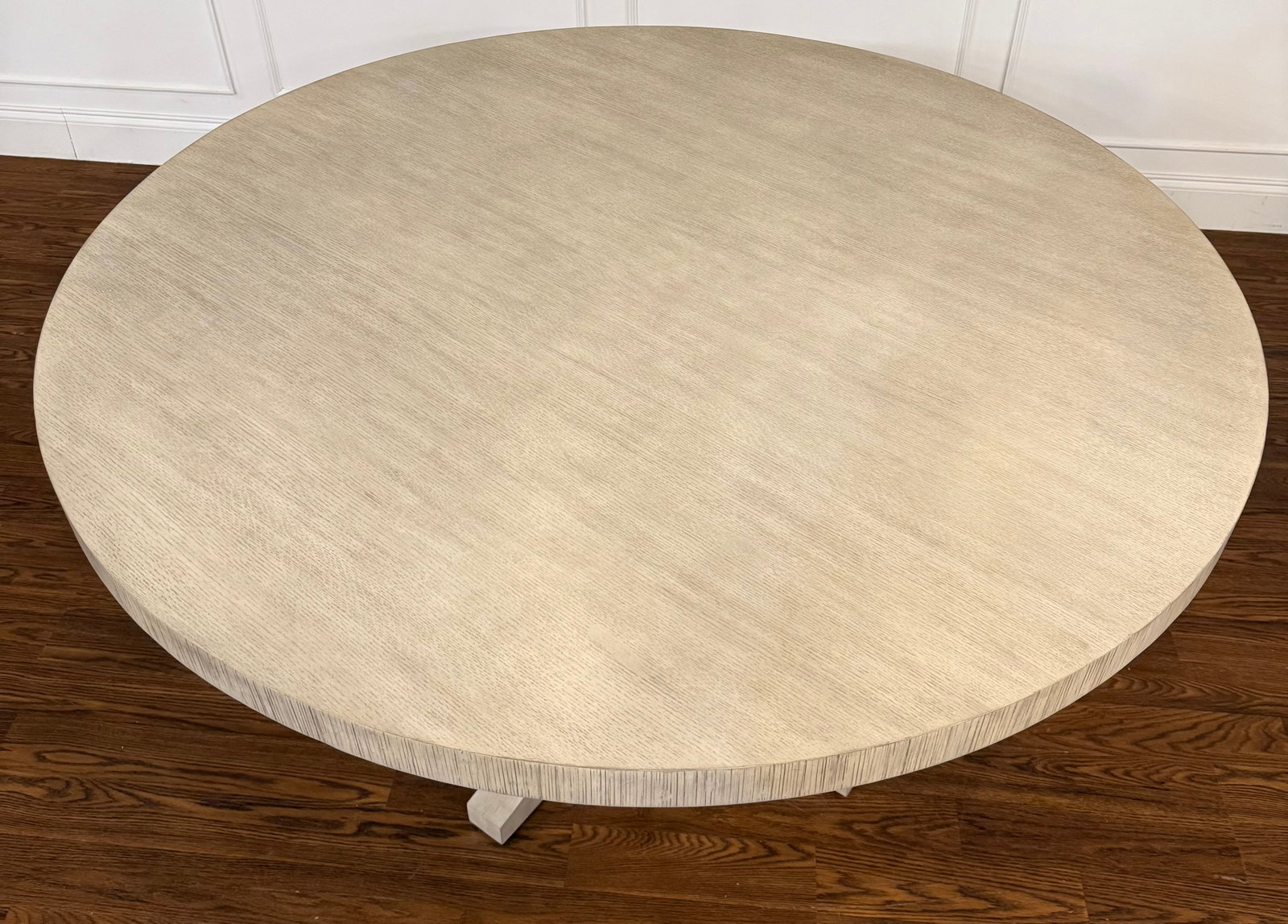Century Casual Round Dining/Breakfast/Game Table - 9