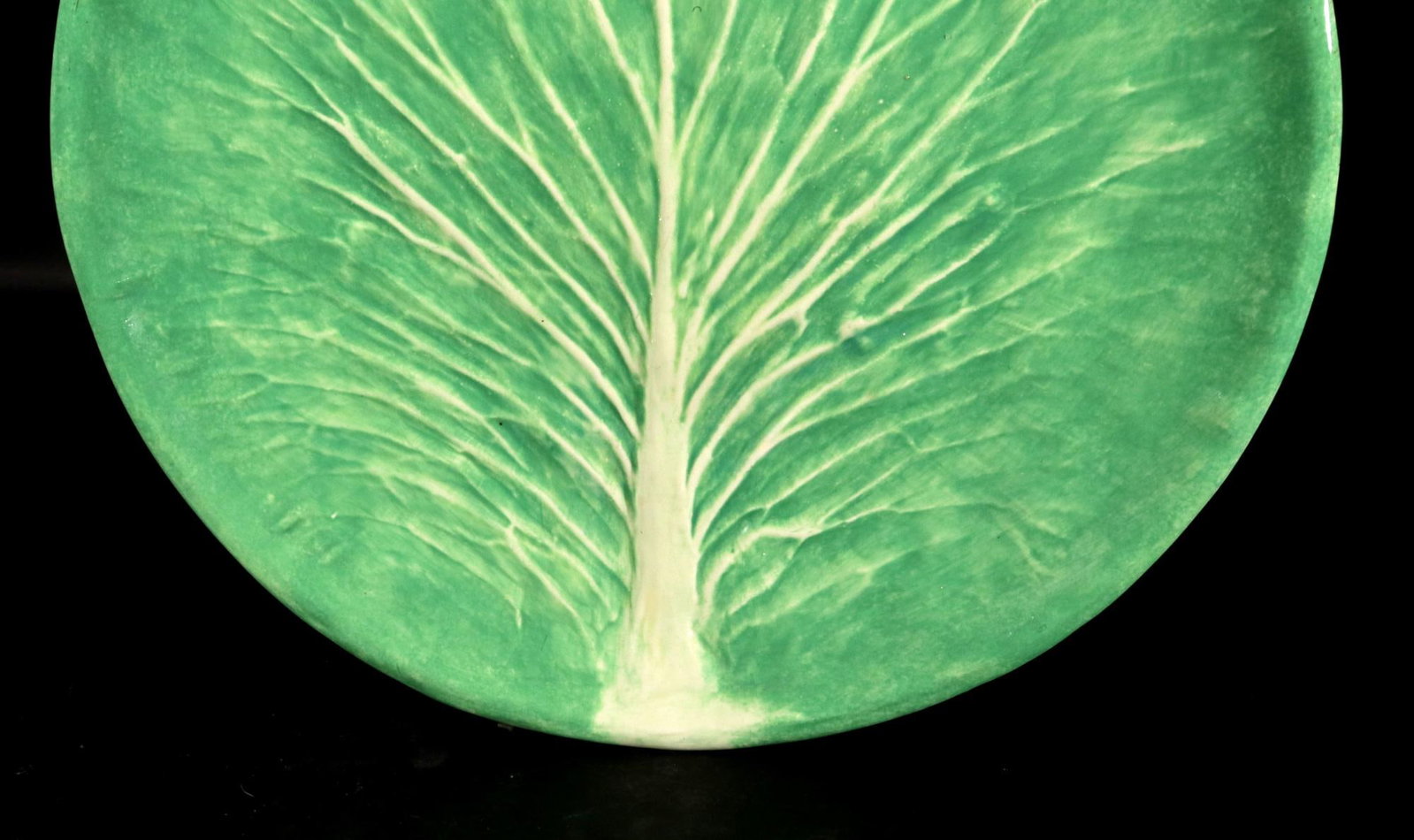 Late 20th Century Dodie Thayer Trompe l'Oeil Lettuce-Ware Dish - 4