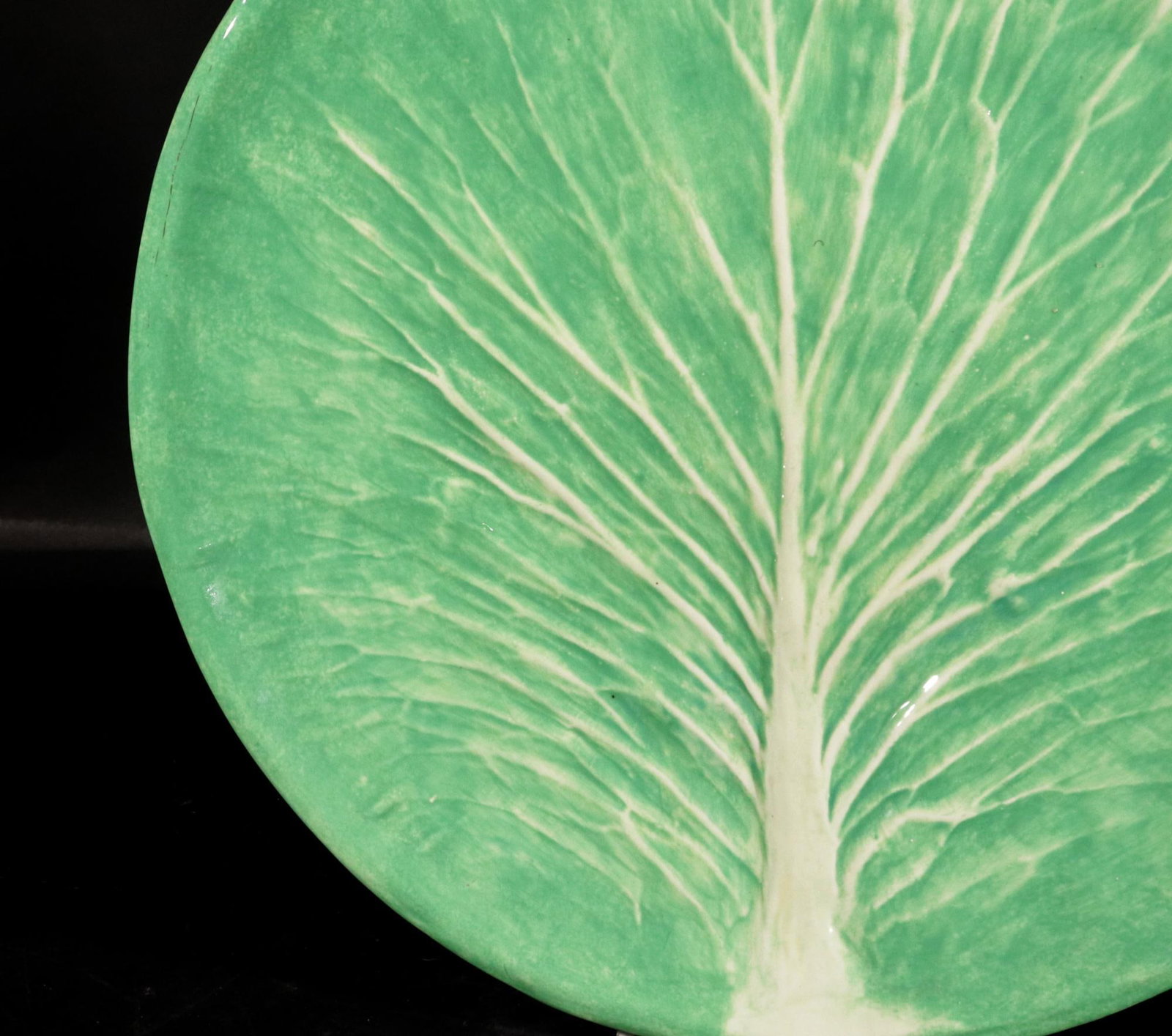Late 20th Century Dodie Thayer Trompe l'Oeil Lettuce-Ware Dish - 5