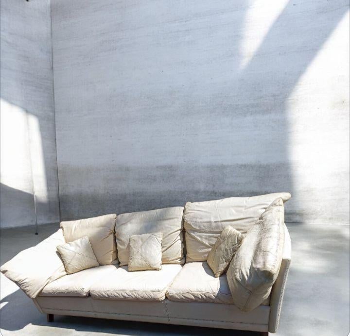 Timeless Elegance: Rare 1980 Vintage Dansk Danish Leather Sofa - 3