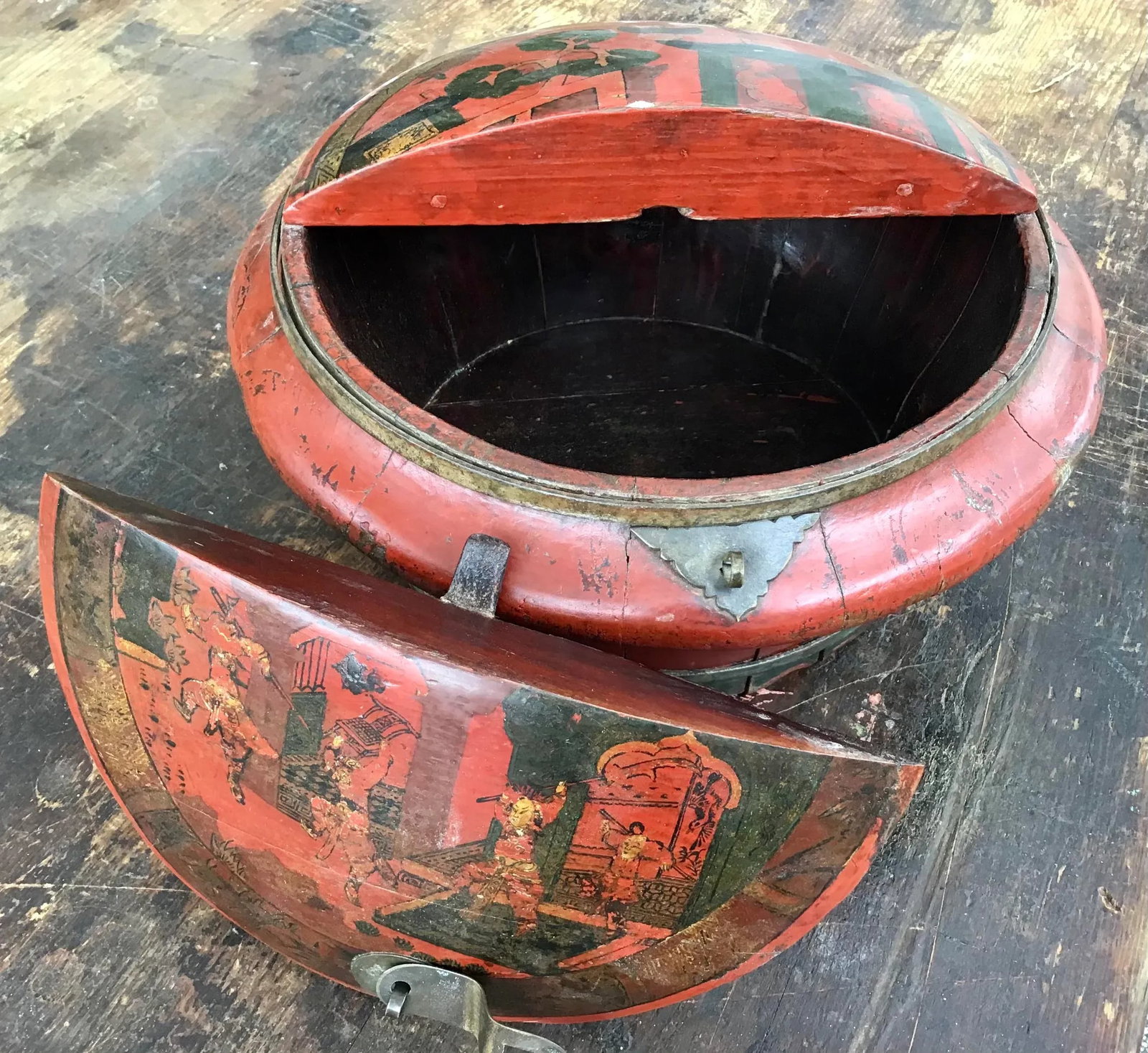 Hand-Made Chinese Red Lacquered Chinoiserie Box - 3