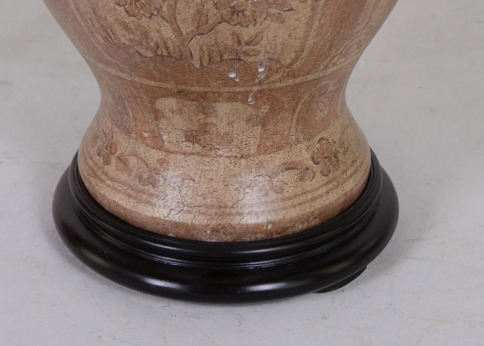 1980s British Style Hand-Painted Flower Pattern Porcelain Table Lamp - 5