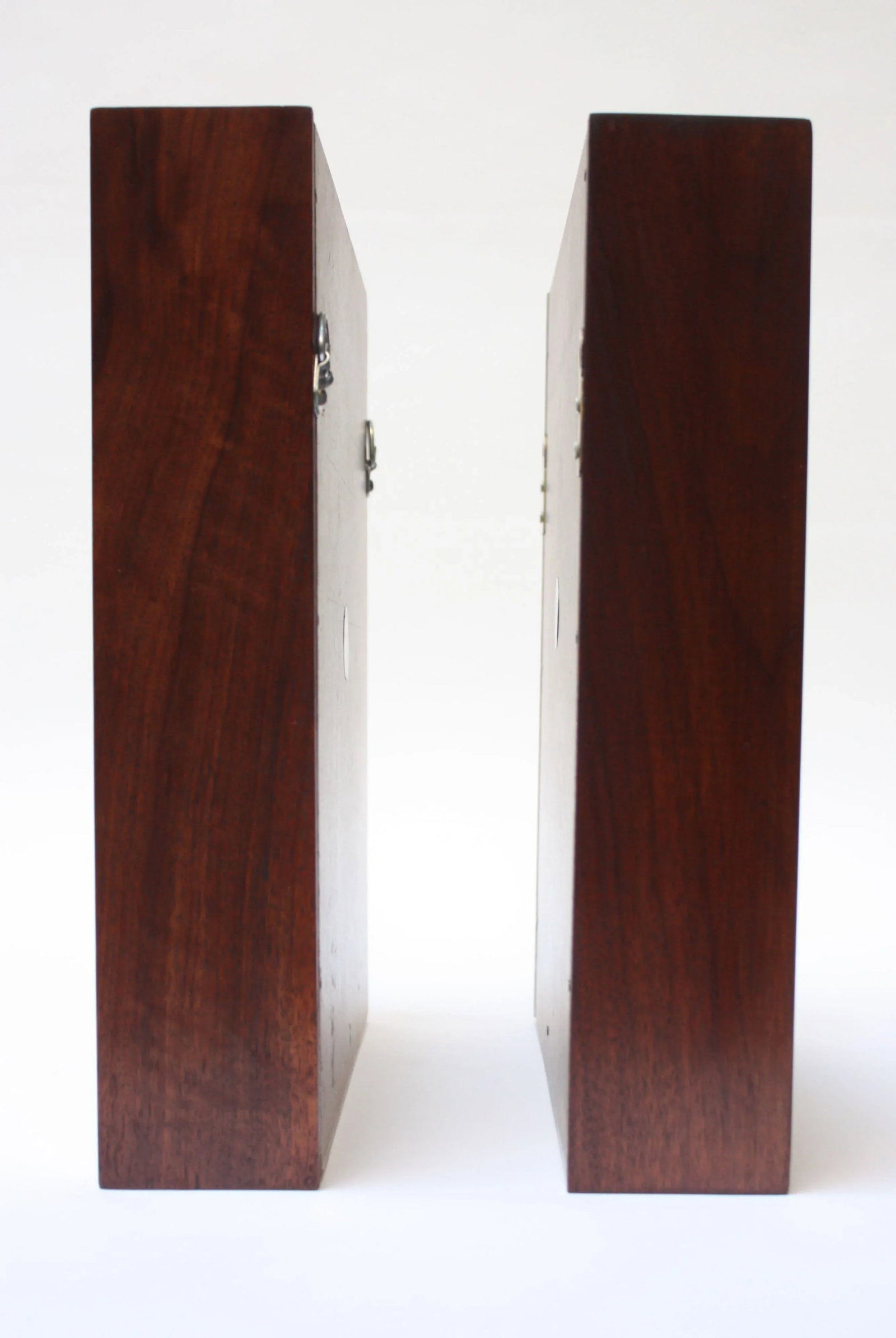Peter Pepper Black and White Wall-Mounted Magazine Holders - A Pair - 9