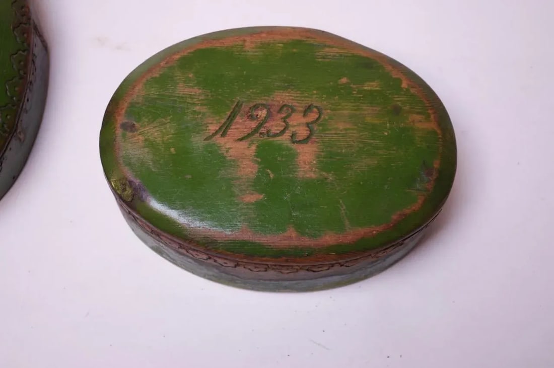 1930s Folk Art Wood-Burned and Hand-Painted Soap Box - 3