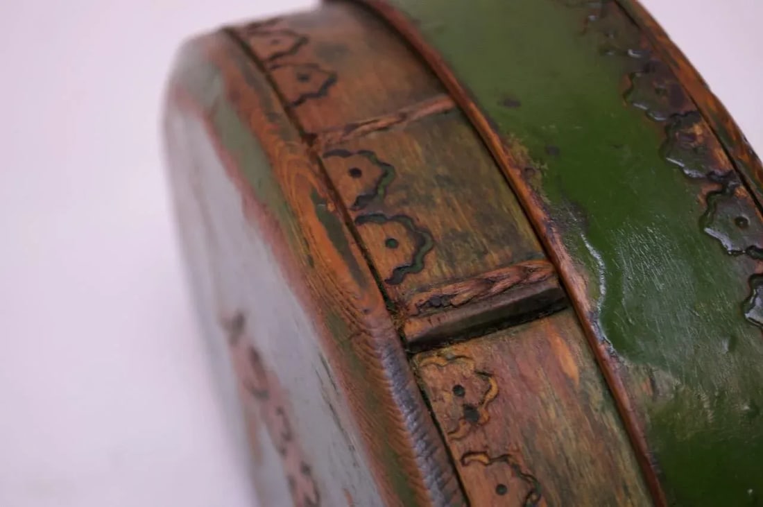 1930s Folk Art Wood-Burned and Hand-Painted Soap Box - 9