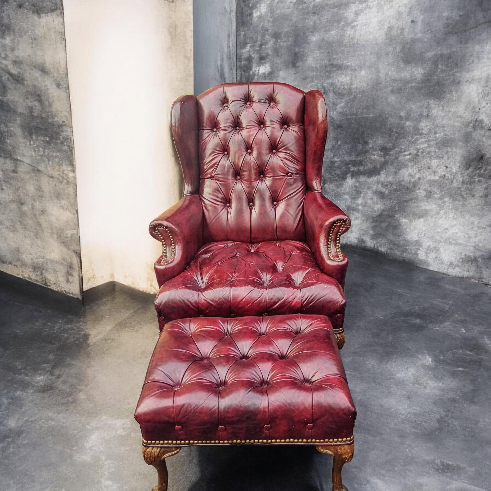 Elevate Your Living Space With the Timeless Elegance of This Exquisite Chesterfield Leather Set by B - 11