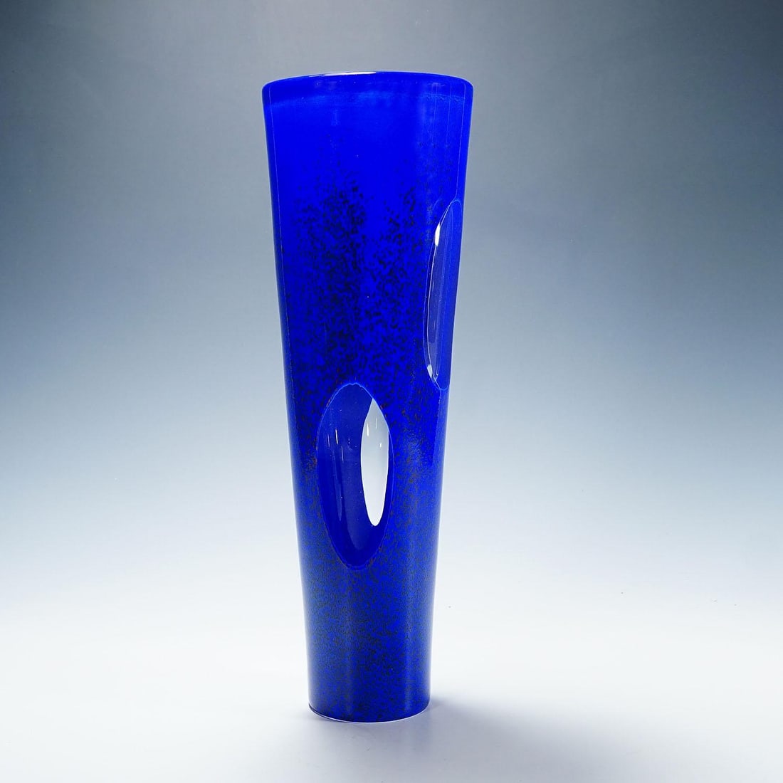 Vintage Unique Art Glass Vase by Goeran Waerff for Kosta - 3