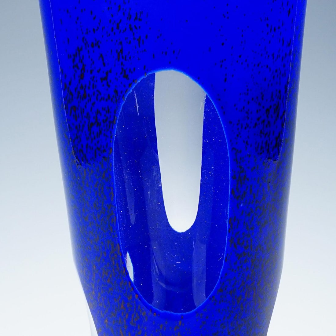 Vintage Unique Art Glass Vase by Goeran Waerff for Kosta - 6