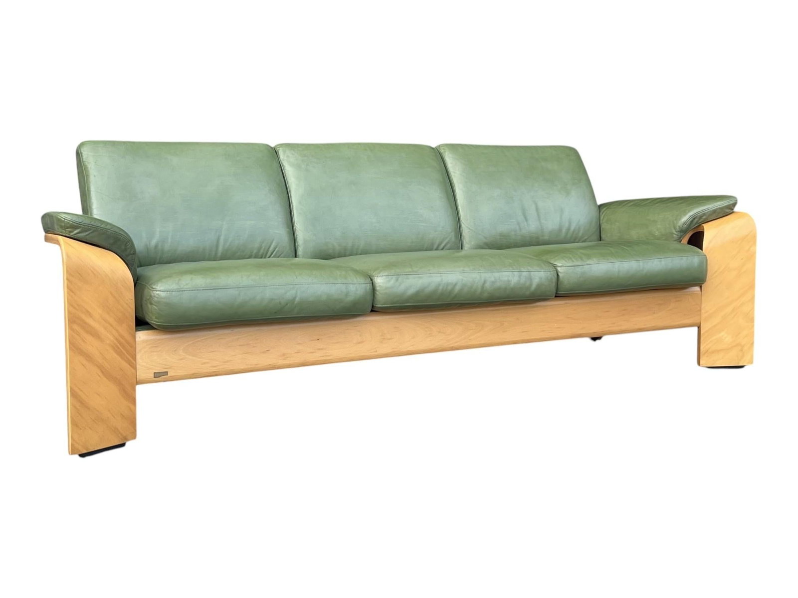 1960s Ekornes Scandinavian Modern Olive Green Leather Sofa With Sculptural Bentwood Frame - 15