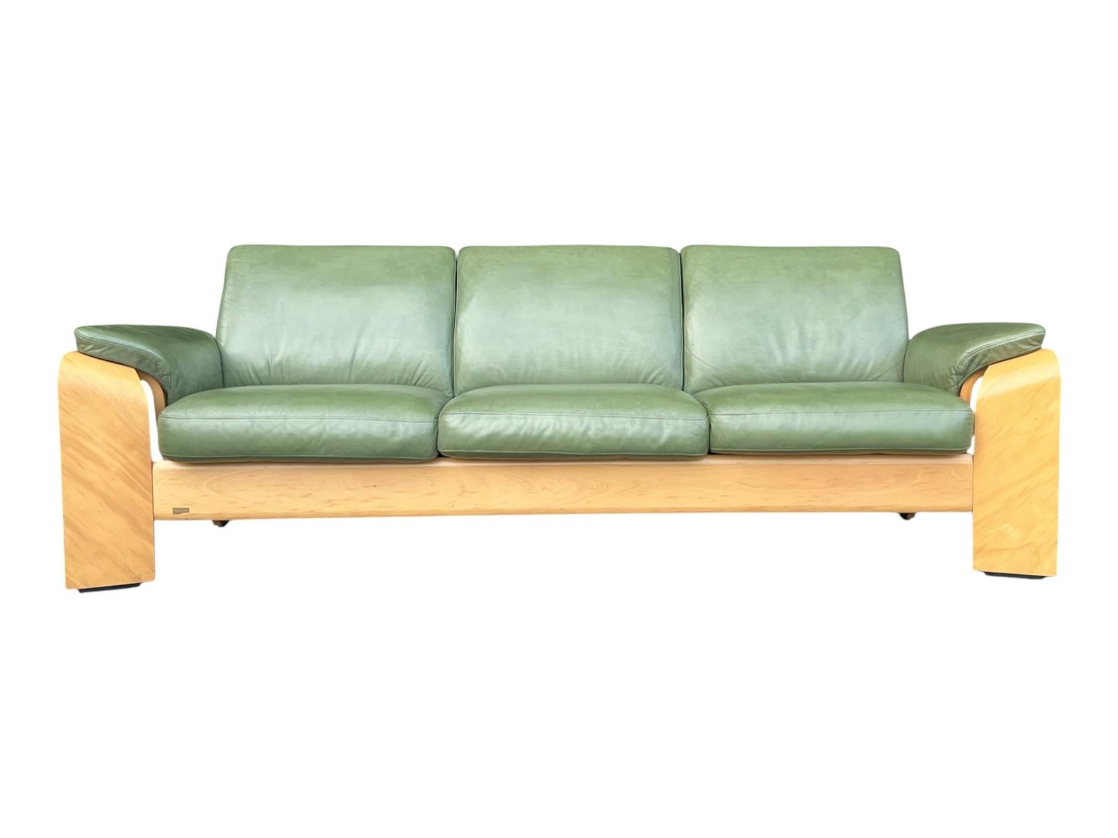 1960s Ekornes Scandinavian Modern Olive Green Leather Sofa With Sculptural Bentwood Frame - 4