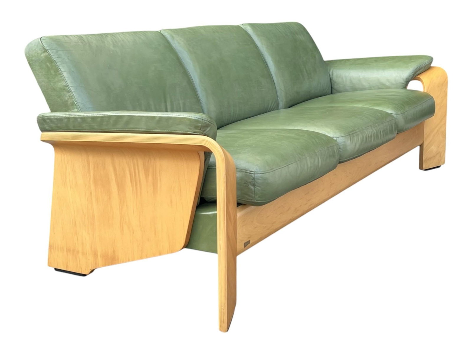 1960s Ekornes Scandinavian Modern Olive Green Leather Sofa With Sculptural Bentwood Frame - 5