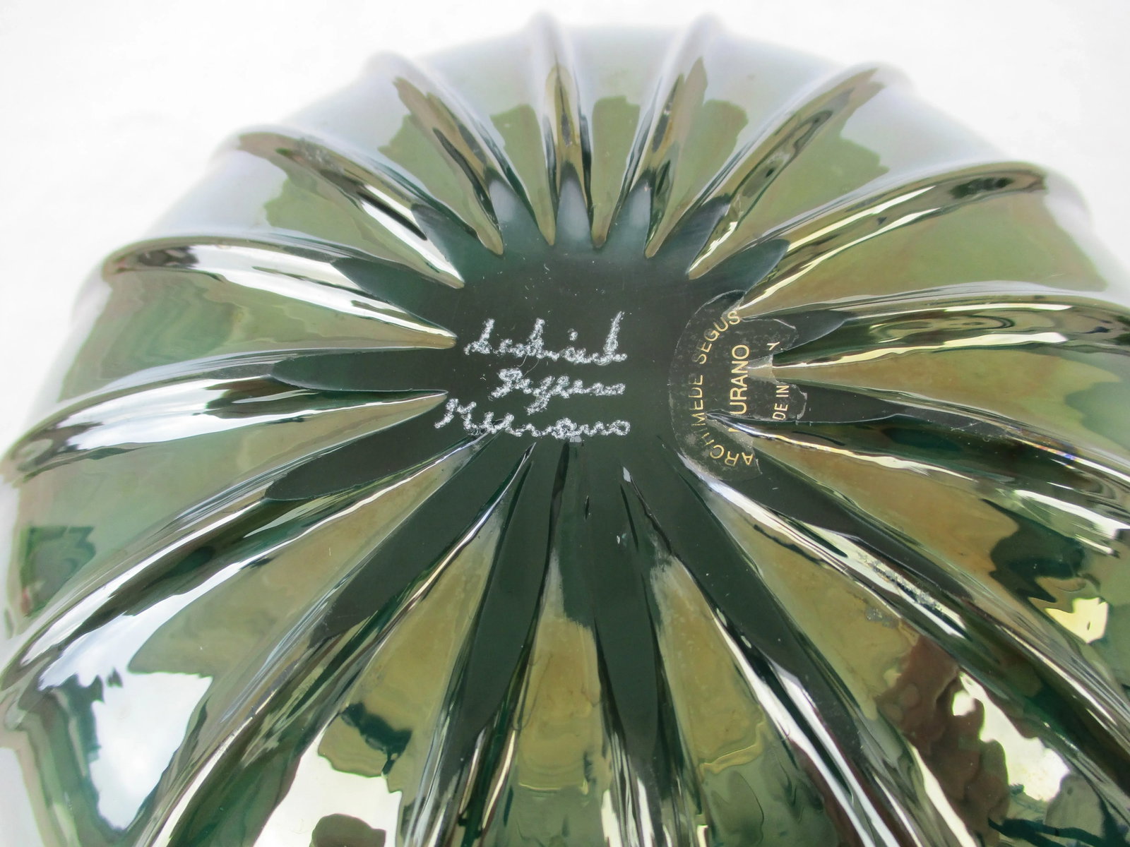 Vintage Mid 1990s' Archimede Seguso Signed Iridescence Bowl - 6