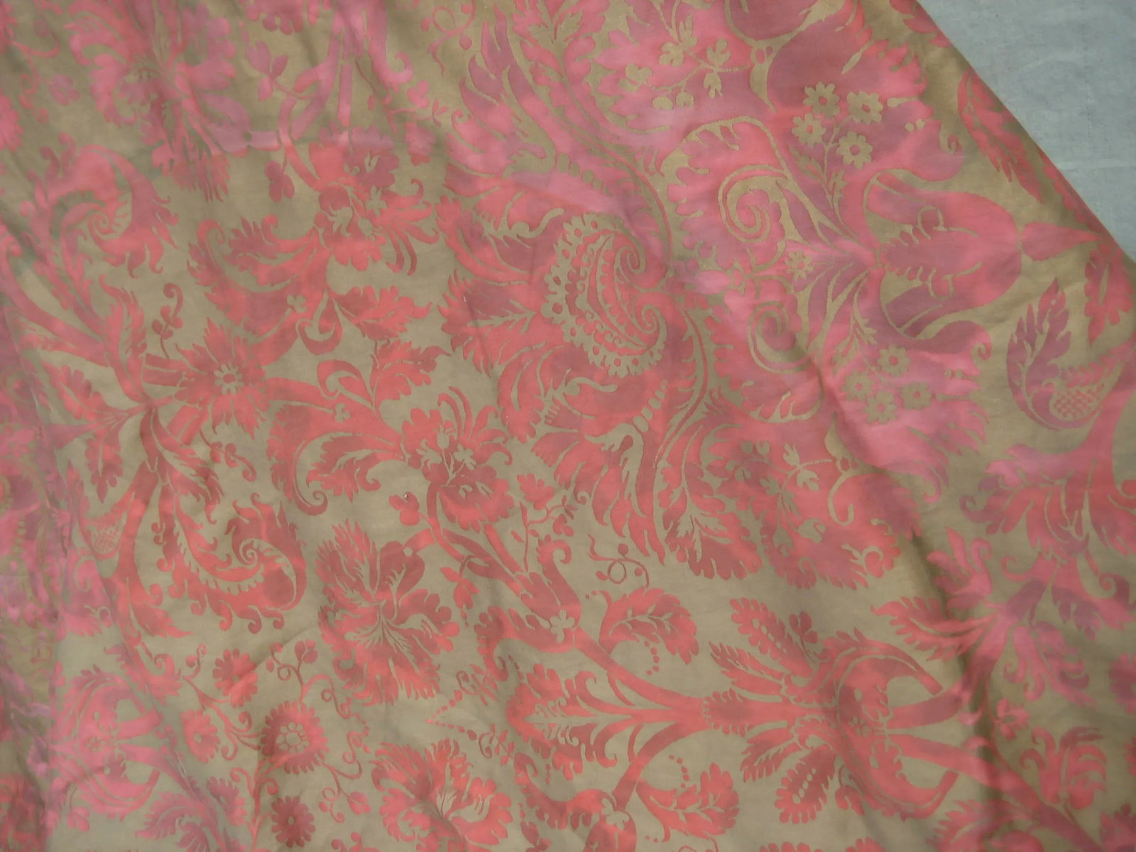 Vintage Fortuny DeMedici Round Tablecloth - 11