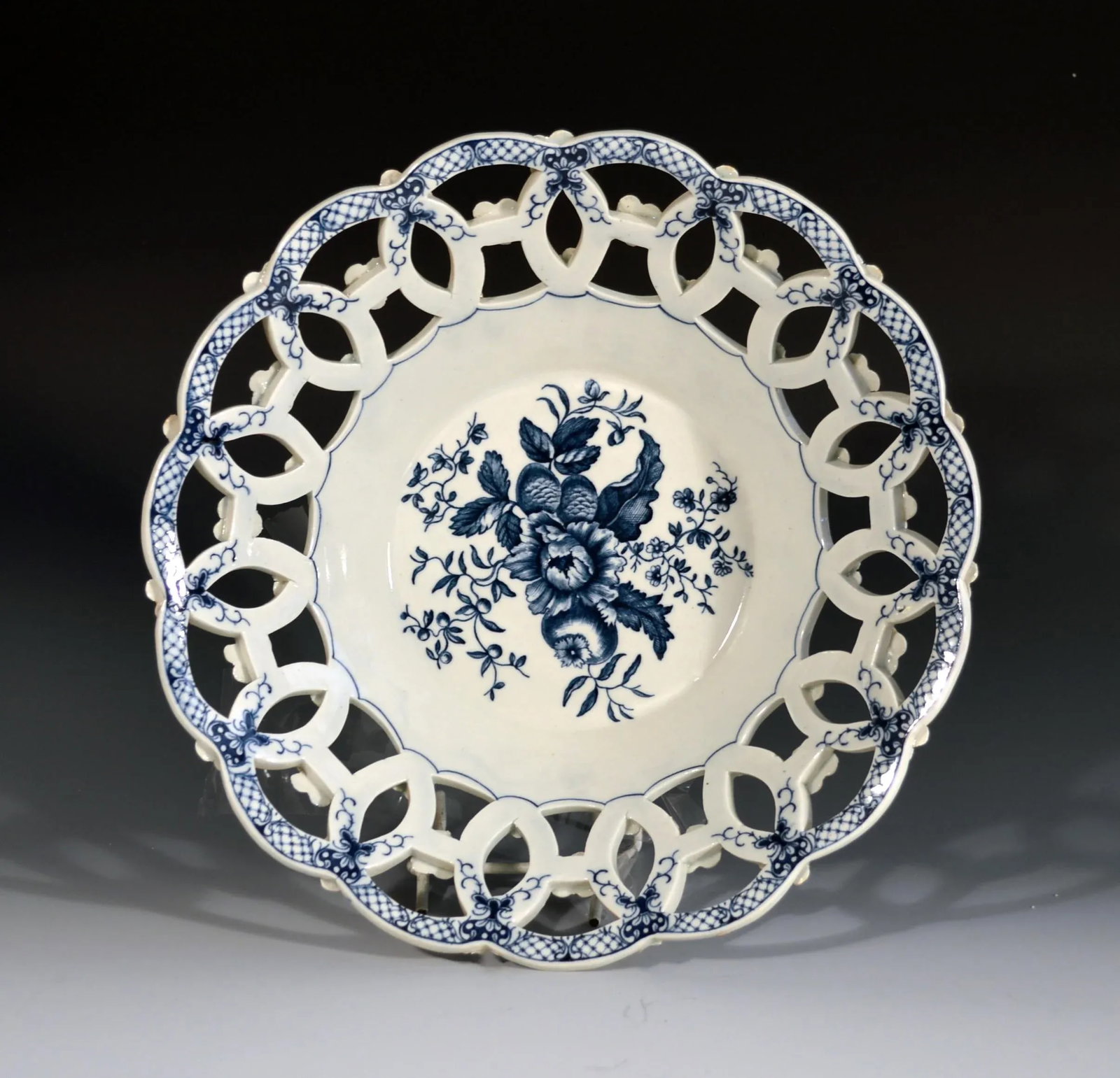 Worcester Porcelain Openwork Pine Cone Pattern Fruit Baskets - Set of 2 - 4