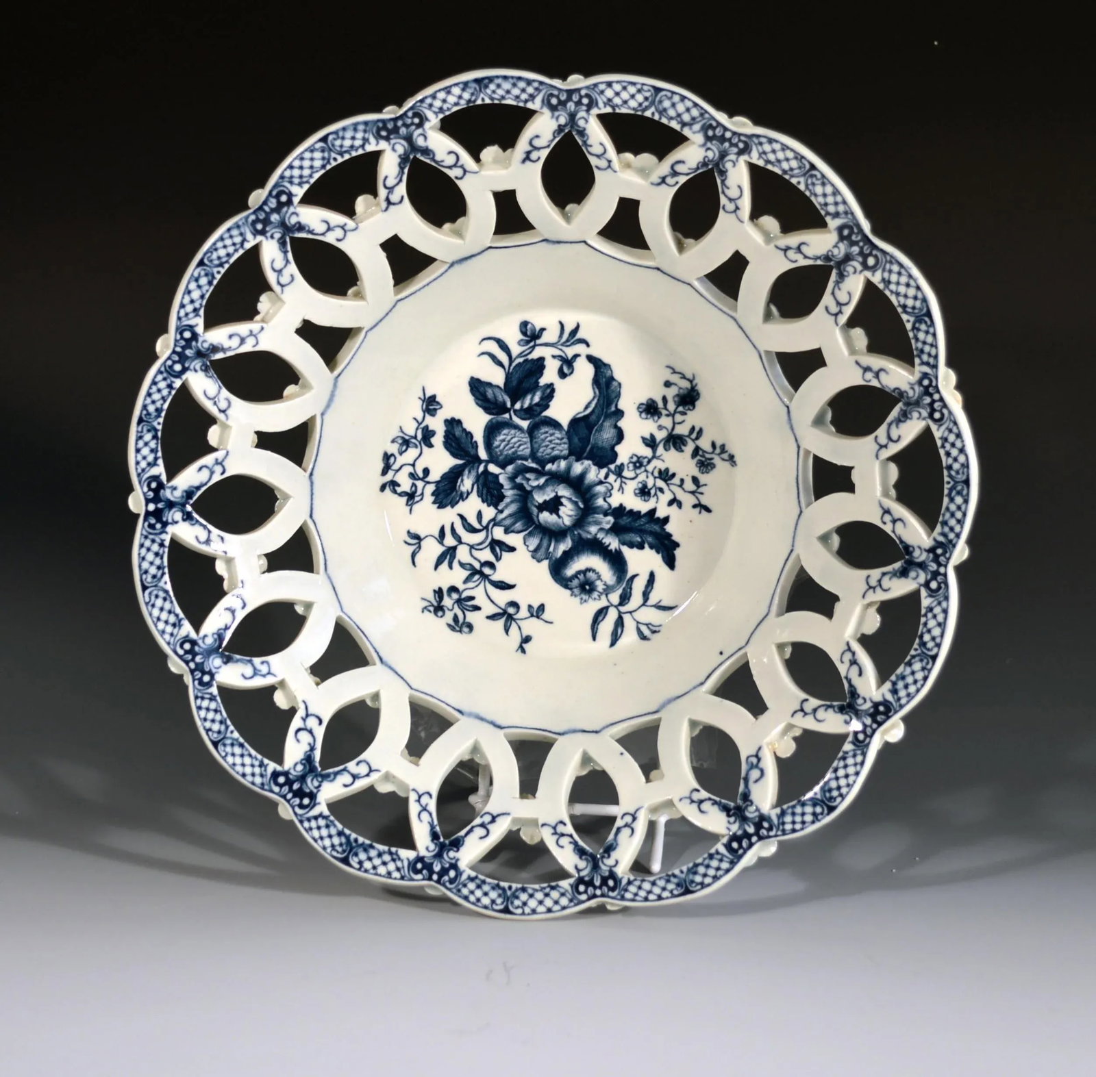 Worcester Porcelain Openwork Pine Cone Pattern Fruit Baskets - Set of 2 - 5