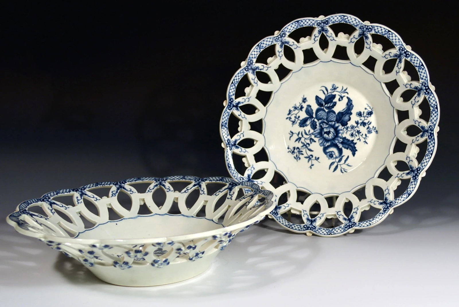 Worcester Porcelain Openwork Pine Cone Pattern Fruit Baskets - Set of 2 - 6