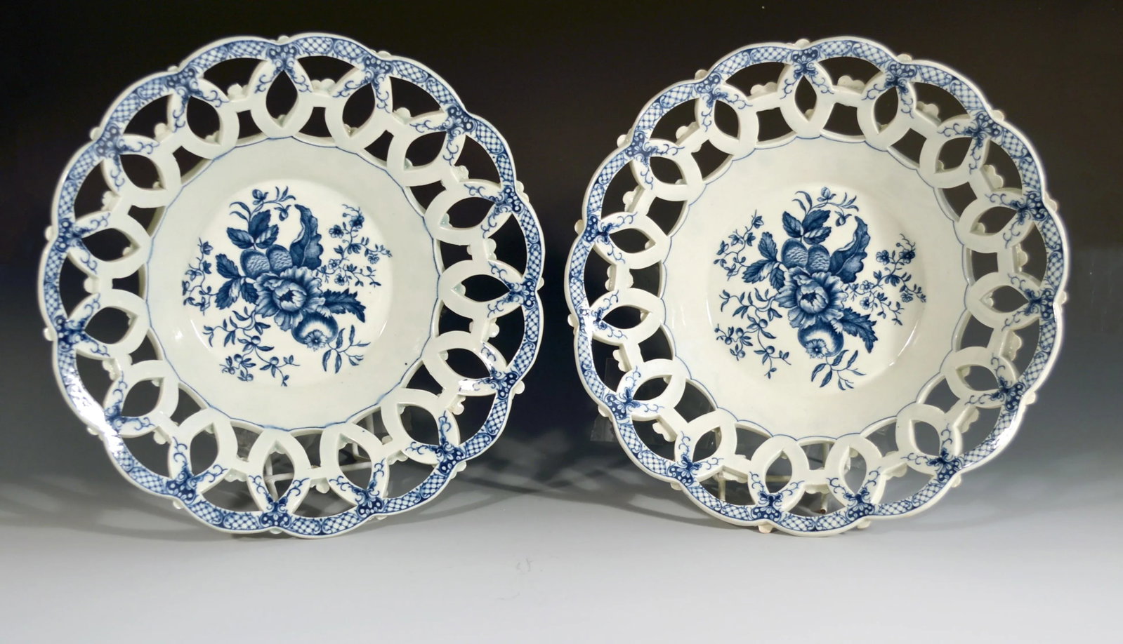 Worcester Porcelain Openwork Pine Cone Pattern Fruit Baskets - Set of 2 - 8