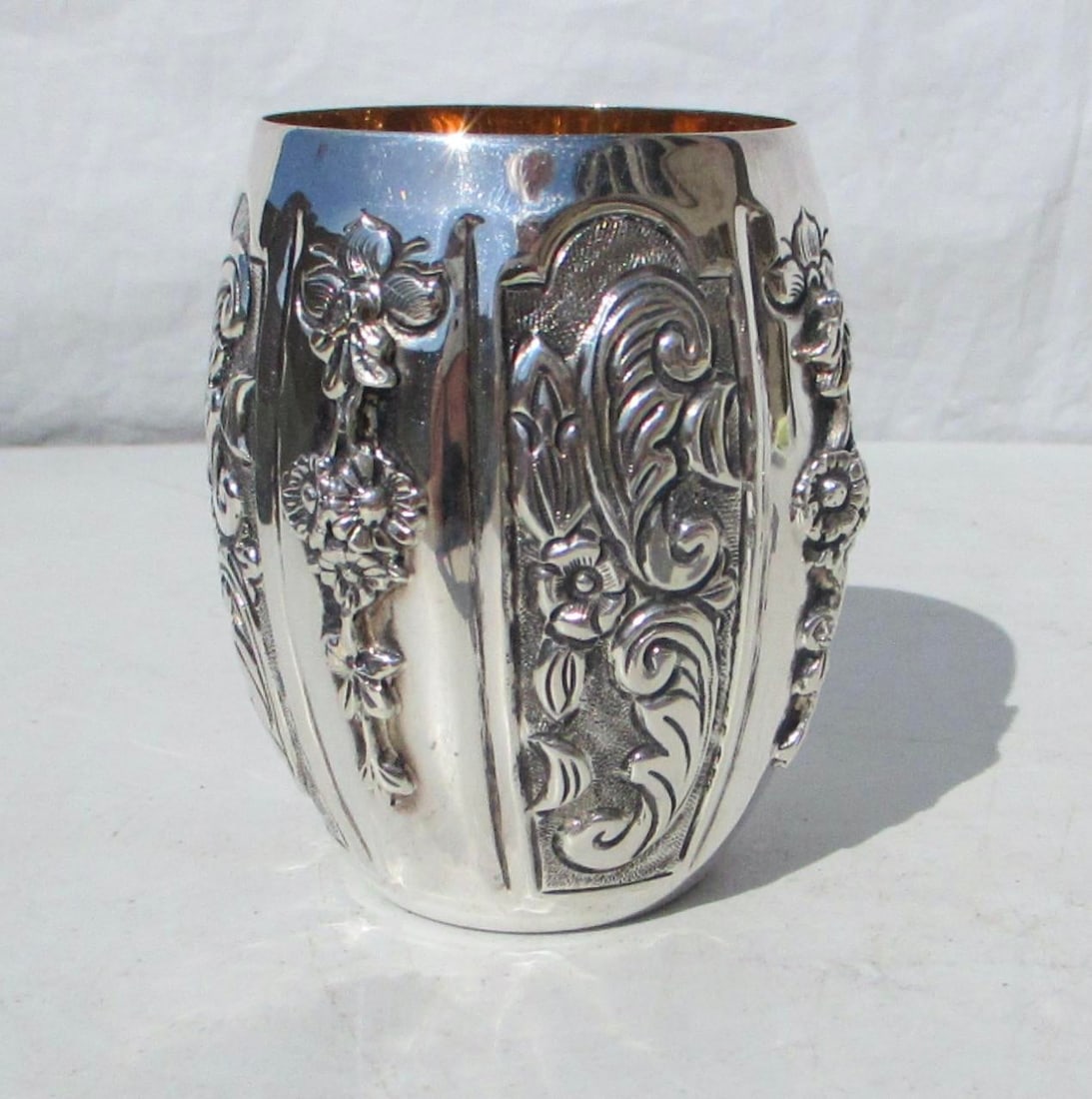 Sterling Silver and Gilt Wash Interior Barrel Beaker Aka "Mint Julep" - 2