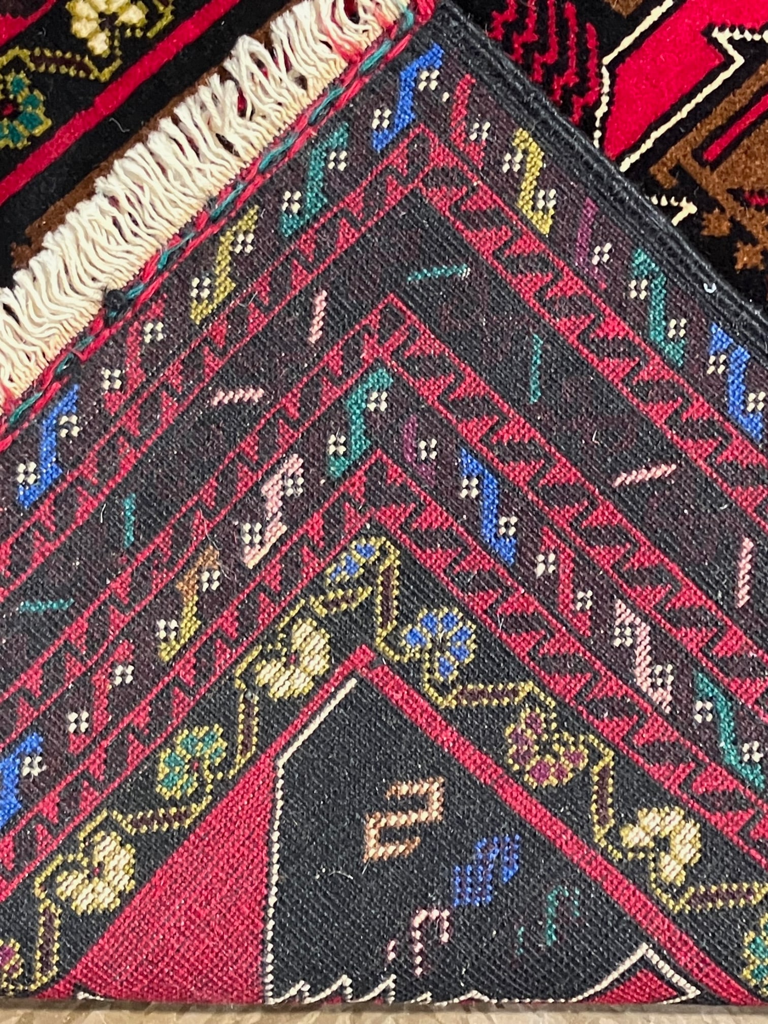 Hand-Knotted Baluch Geometric Rug 2'6" X 4'8" - 3