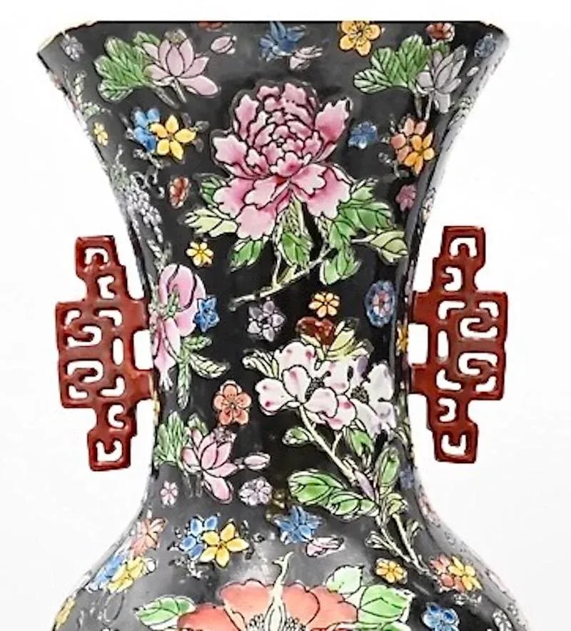 1940s Chinese Famille Rose Vases- a Pair - 4