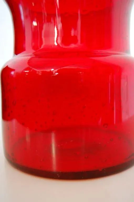 Erik Hoglund Vintage Swedish Red Art Glass Vase for Boda - 4