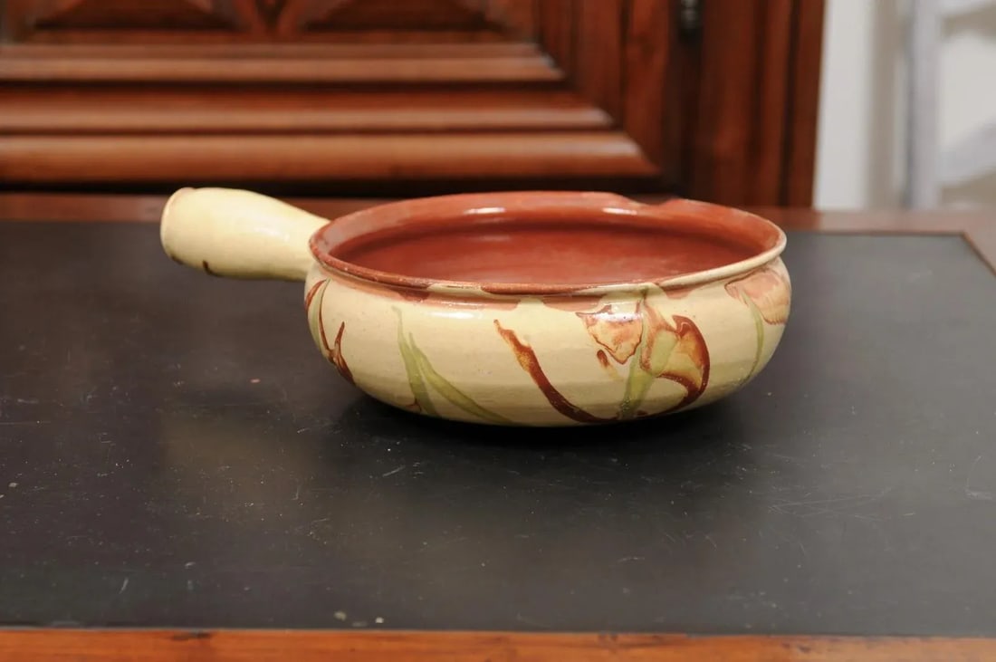 French 19th Century Glazed Pottery Serving Dish with Terracotta and Gold Glaze - 2