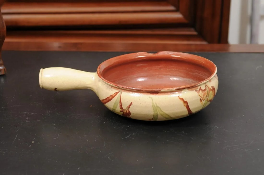 French 19th Century Glazed Pottery Serving Dish with Terracotta and Gold Glaze - 5