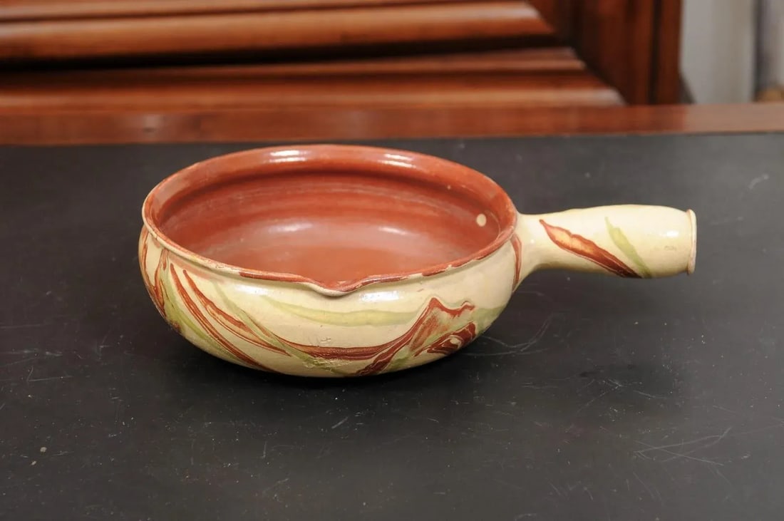 French 19th Century Glazed Pottery Serving Dish with Terracotta and Gold Glaze - 7