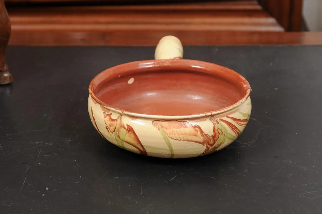French 19th Century Glazed Pottery Serving Dish with Terracotta and Gold Glaze - 8