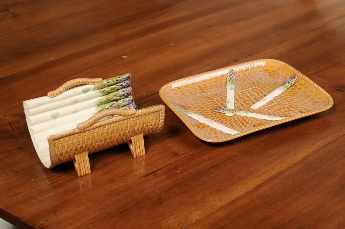 French 19th Century Majolica Asparagus Tray with Cradle and Wicker Motif - 9