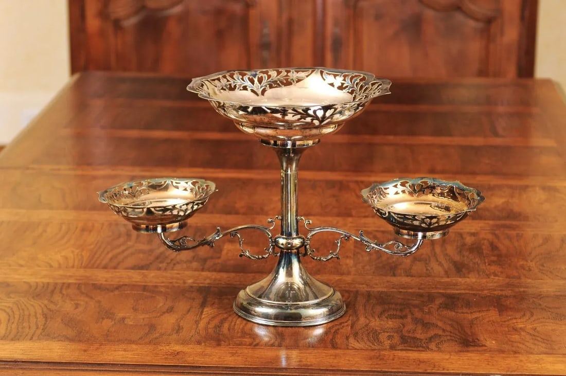French 19th Century Silver Epergne with Pierced Foliage and Scrolling Motifs - 10