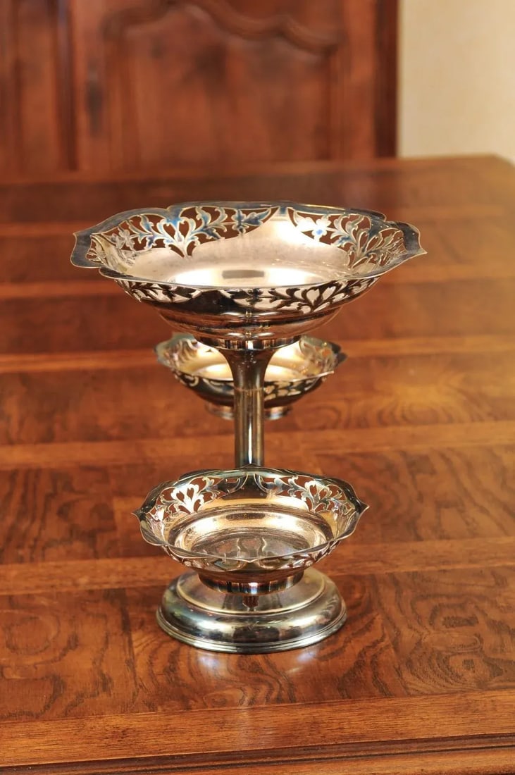 French 19th Century Silver Epergne with Pierced Foliage and Scrolling Motifs - 12