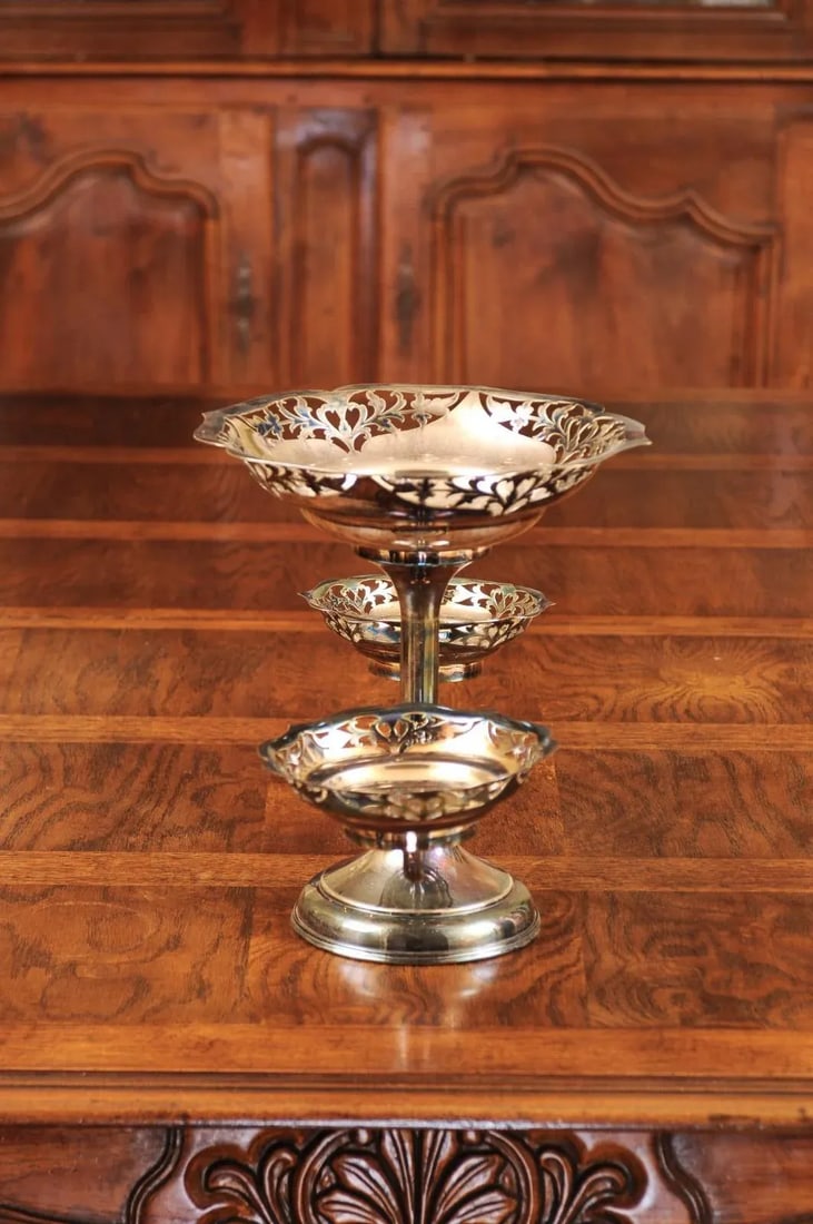 French 19th Century Silver Epergne with Pierced Foliage and Scrolling Motifs - 2