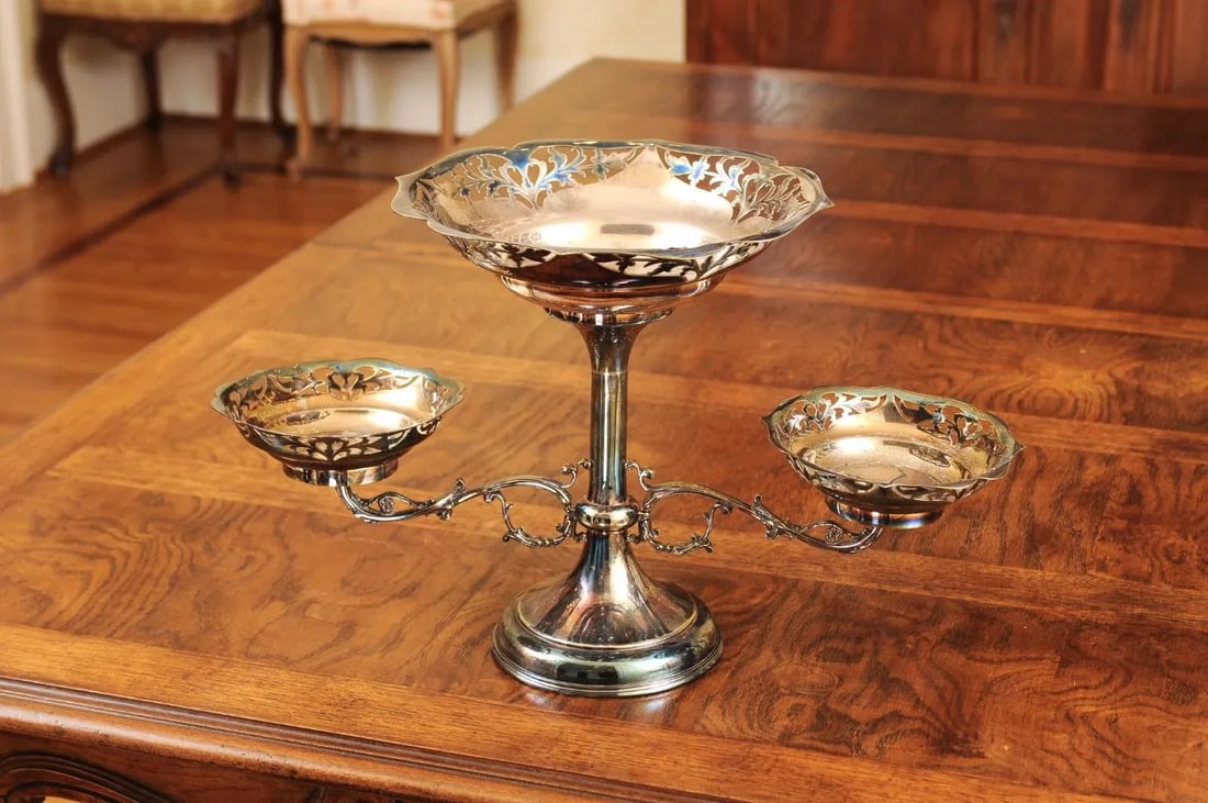 French 19th Century Silver Epergne with Pierced Foliage and Scrolling Motifs - 3