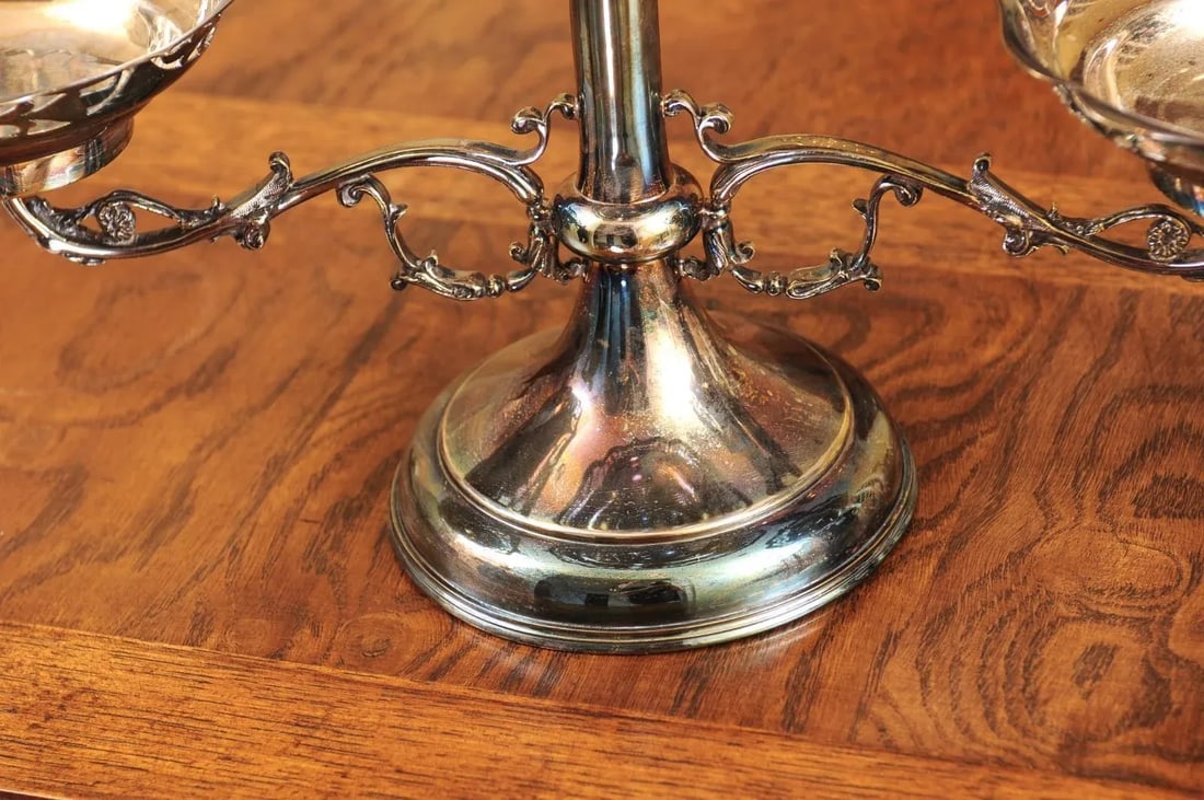 French 19th Century Silver Epergne with Pierced Foliage and Scrolling Motifs - 7