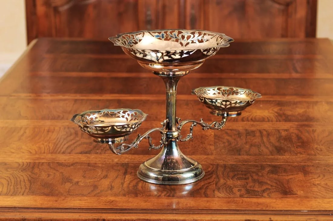 French 19th Century Silver Epergne with Pierced Foliage and Scrolling Motifs - 8