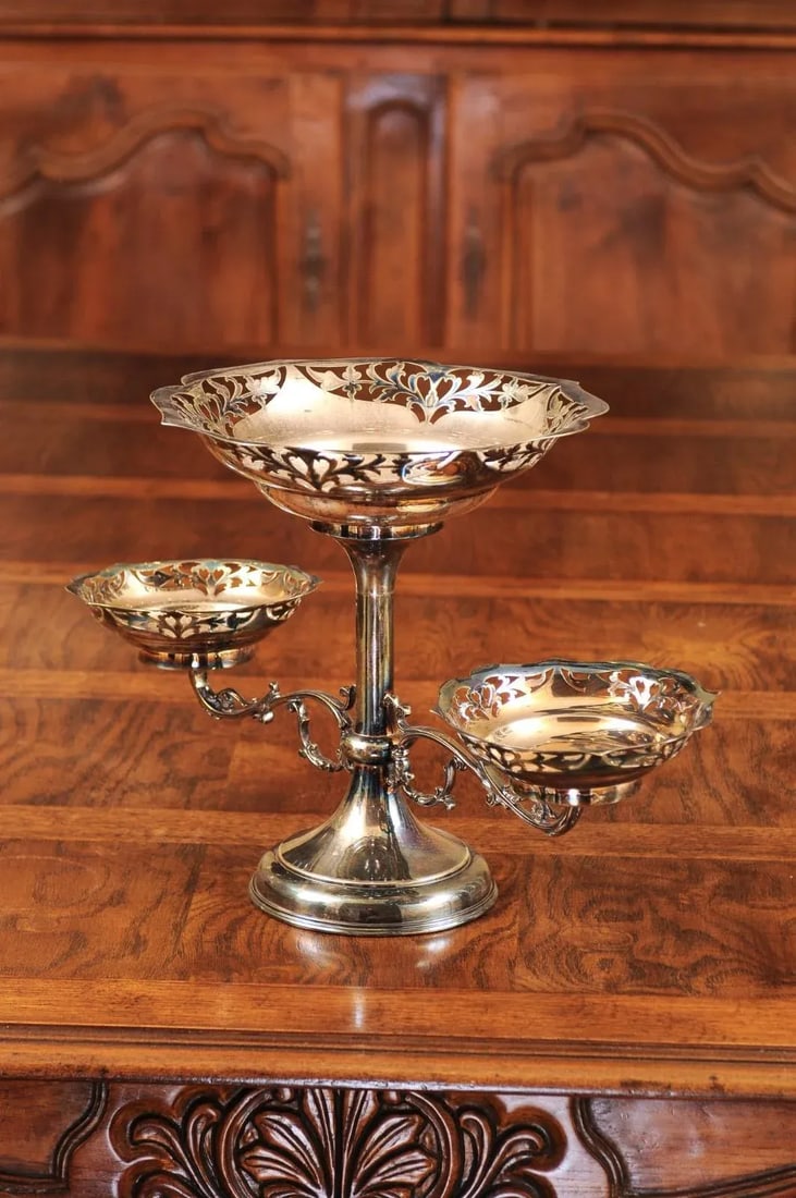 French 19th Century Silver Epergne with Pierced Foliage and Scrolling Motifs - 9