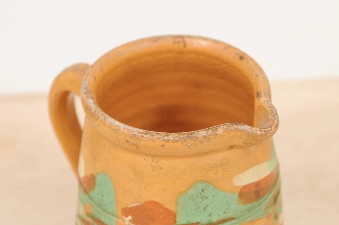 19th Century French Jaspe Pottery Pitcher with Yellow Glaze and Green Accents - 7