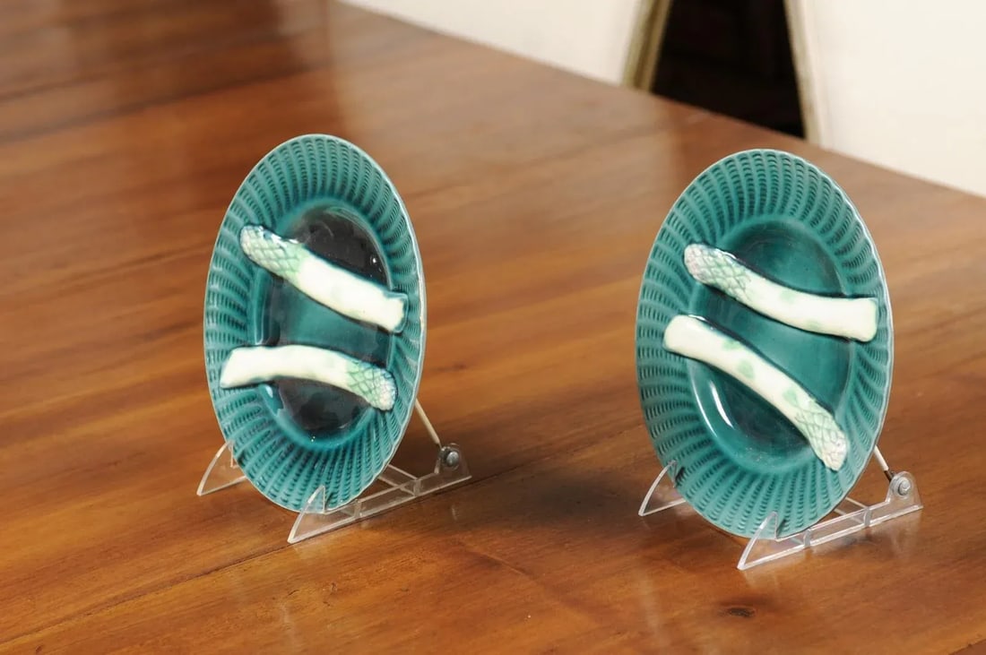 French 20th Century Asparagus Plates with Aqua Color and Rippled Accents - a Pair - 10