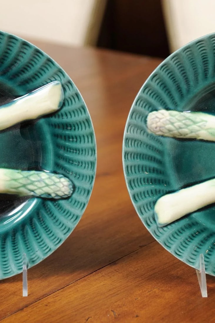 French 20th Century Asparagus Plates with Aqua Color and Rippled Accents - a Pair - 4