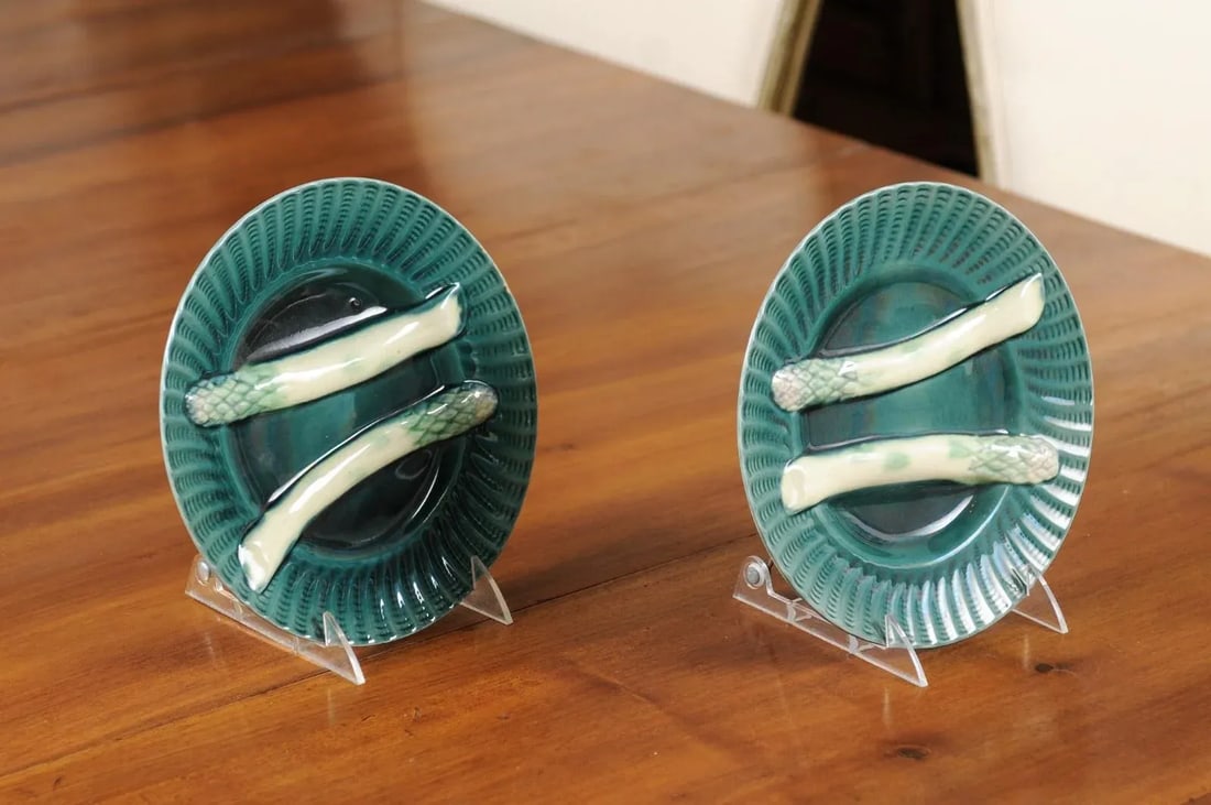 French 20th Century Asparagus Plates with Aqua Color and Rippled Accents - a Pair - 9