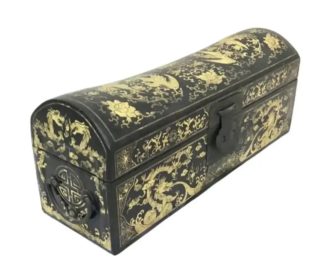 Antique Chinese Hand-Painted Chinoiserie Pillow Box - 2
