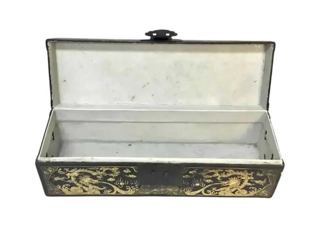 Antique Chinese Hand-Painted Chinoiserie Pillow Box - 8