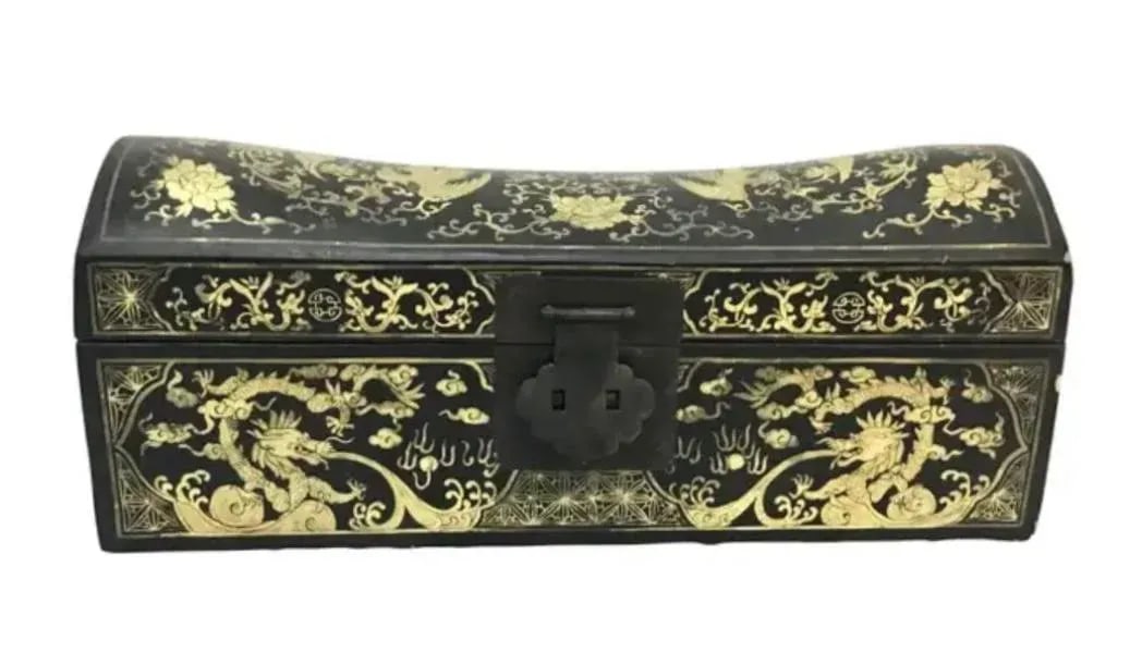 Antique Chinese Hand-Painted Chinoiserie Pillow Box - 9