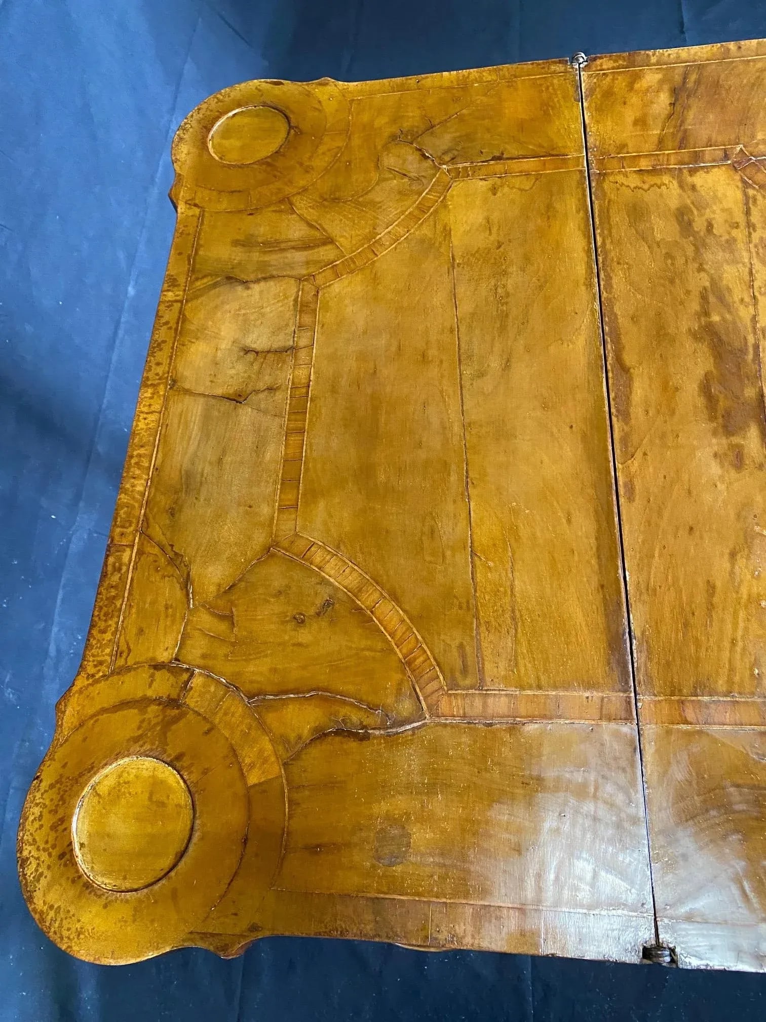 Italian Versatile 18th Century Burled Walnut Game Table - 8