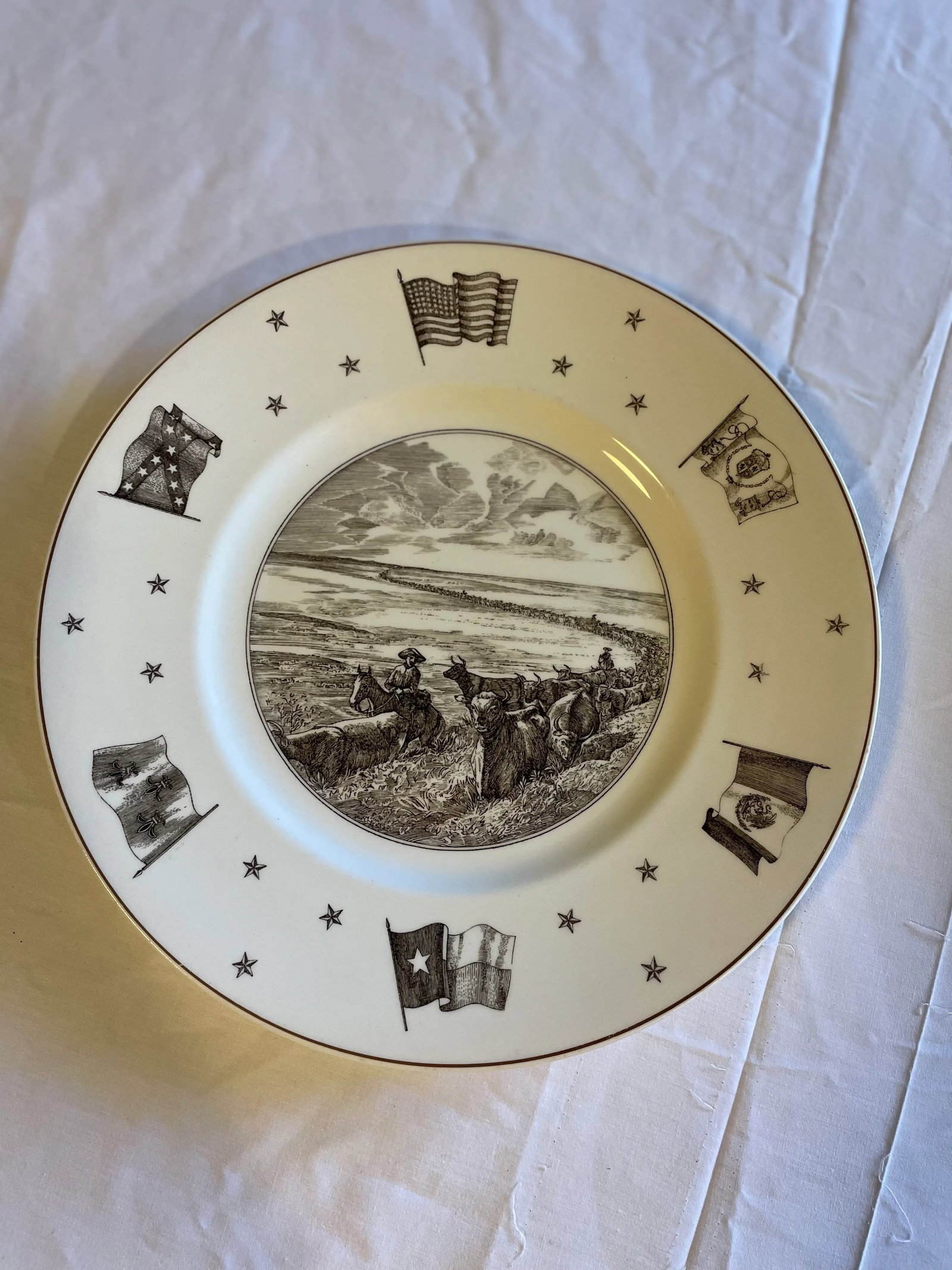 1960s Josiah Wedgewood and Sons for Neiman Marcus Views of Old Texas Salad/Dessert Plates- Set of 5 - 4