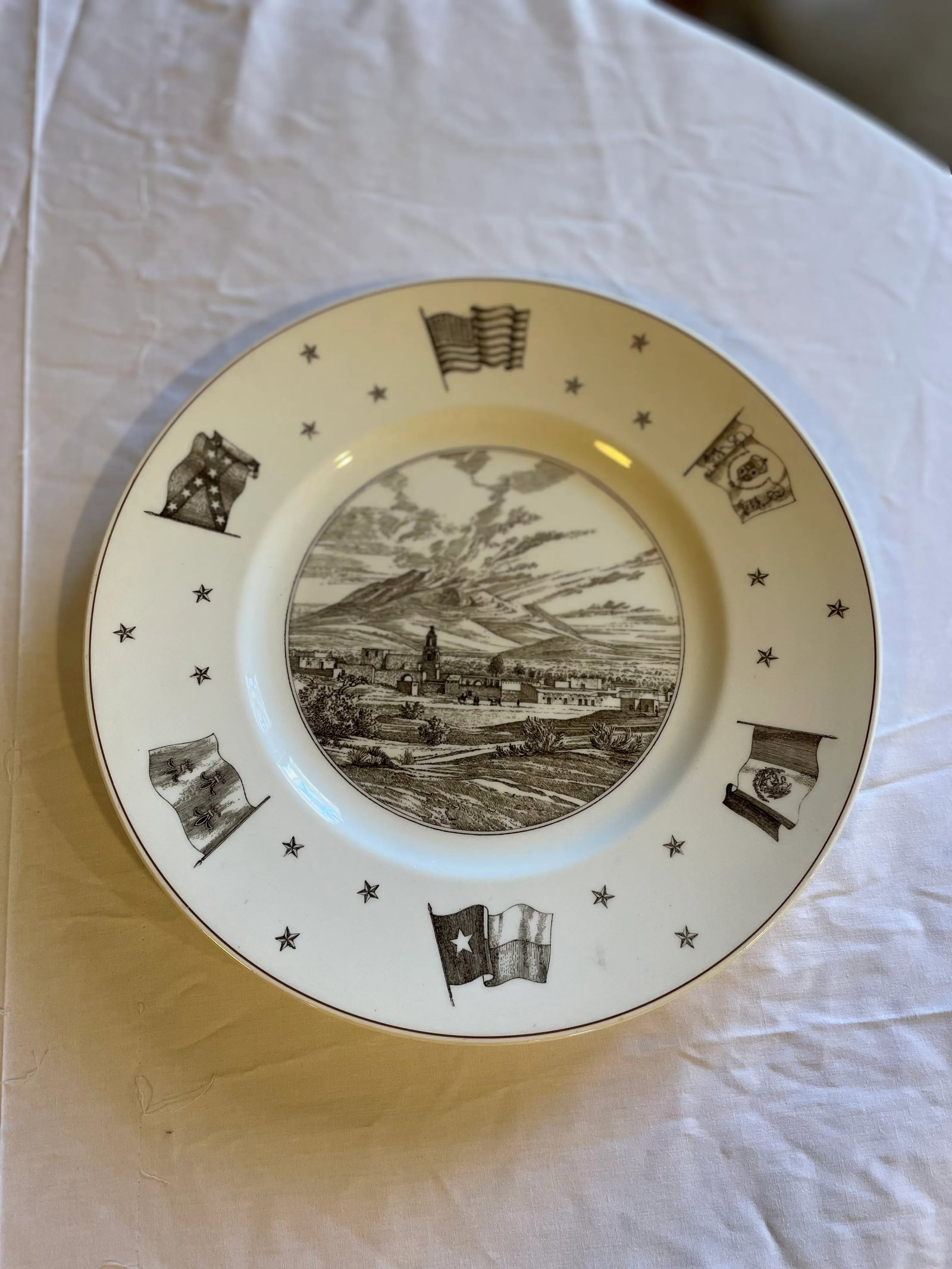 1960s Josiah Wedgewood and Sons for Neiman Marcus Views of Old Texas Salad/Dessert Plates- Set of 5 - 6